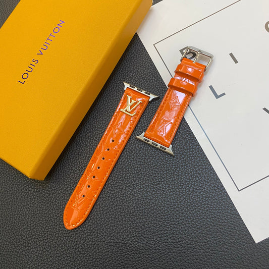 GLOSSY LEATHER APPLE WATCH STRAP LUXURY METAL LOGOs-112